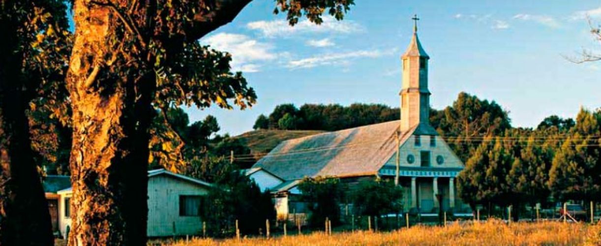 Libro "Iglesias del fin del Mundo" - Max Donoso