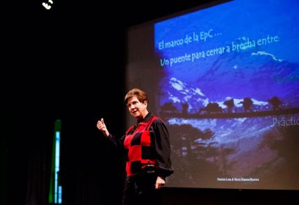 Seminario con experta de Harvard plantea un nuevo enfoque para el aprendizaje